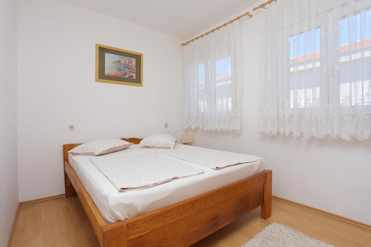 Apartments By The Sea Okrug Donji, Ciovo - 16657 Donji Okrug  Esterno foto