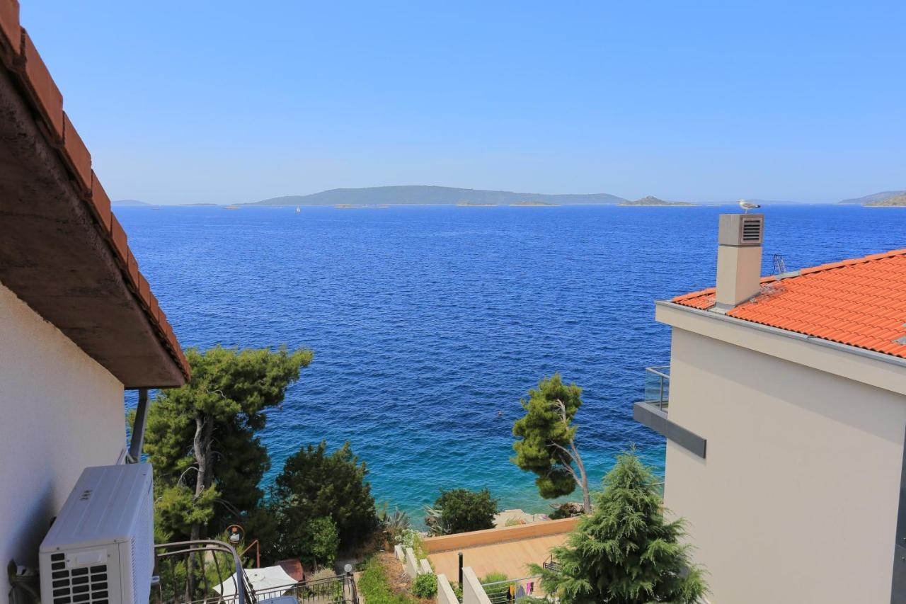 Apartments By The Sea Okrug Donji, Ciovo - 16657 Donji Okrug  Esterno foto